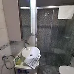 Lela Апартаменты *