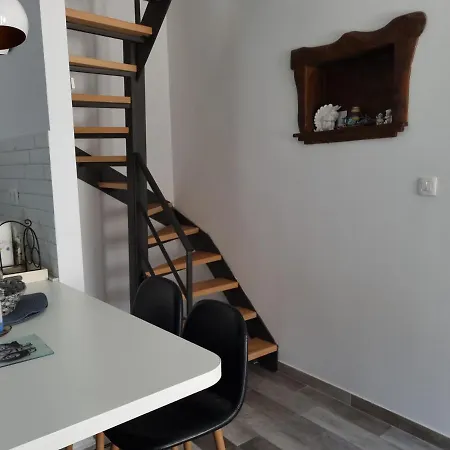 Apartament Lela Szybenik