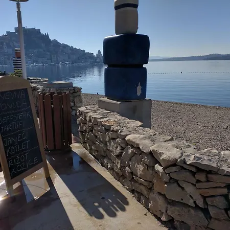 Lela Apartament Szybenik